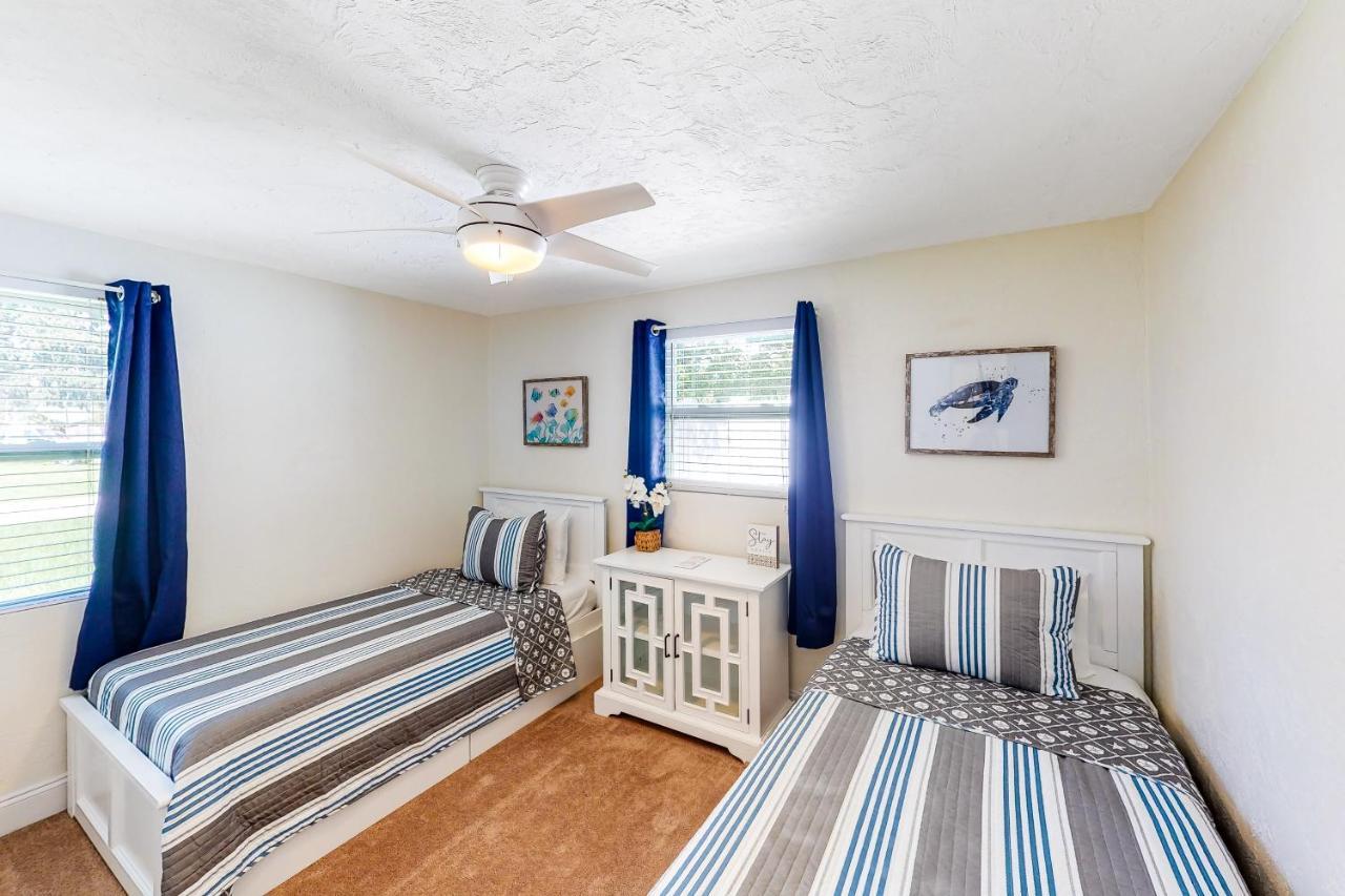 Pinellas Park Cottage Сент-Питерсберг Экстерьер фото